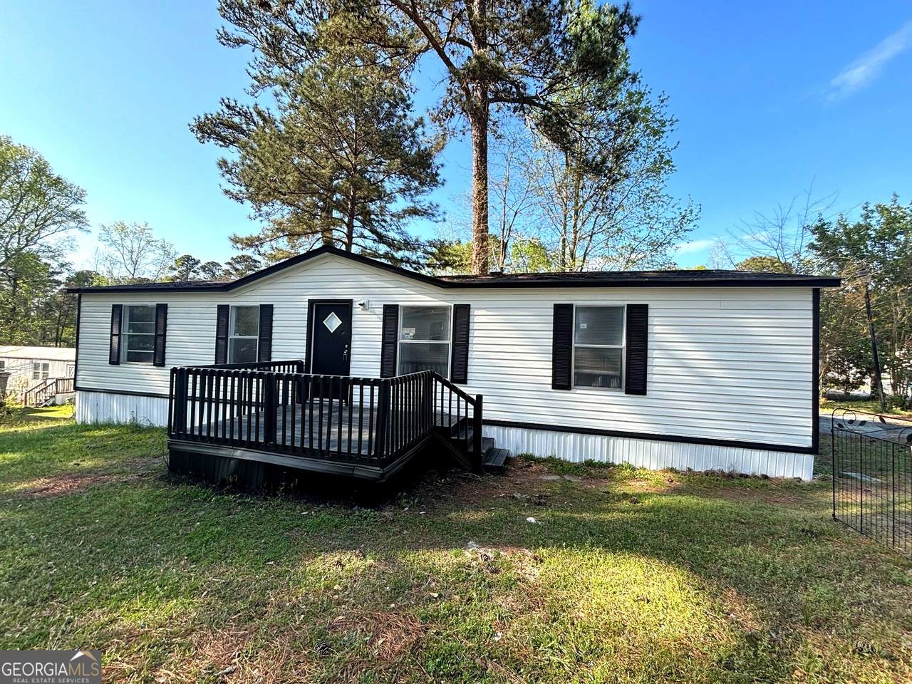 479 Windsor Parkway - Photo 1