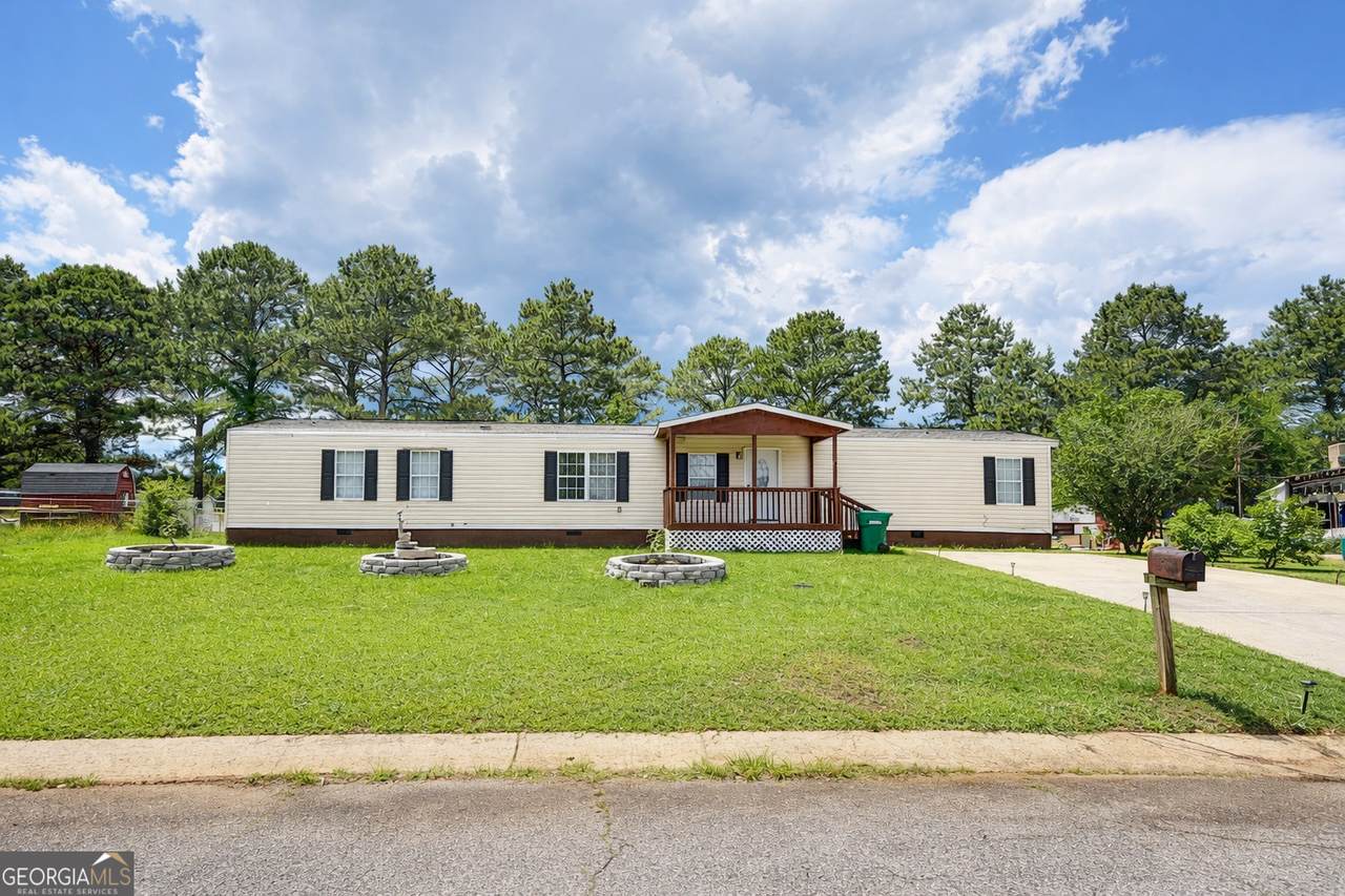 240 Bayberry Drive - Photo 1