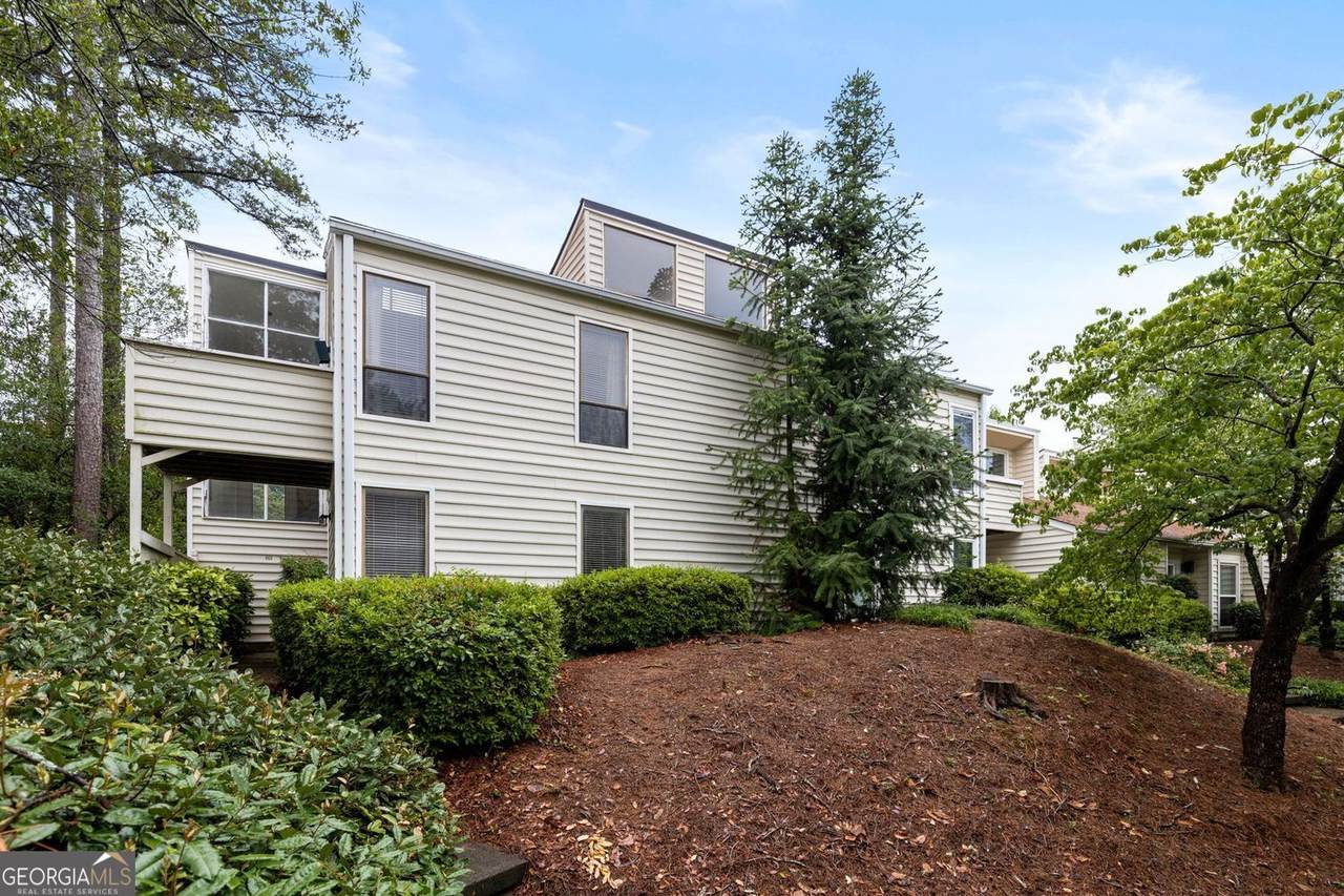 662 Serramonte Drive - Photo 1