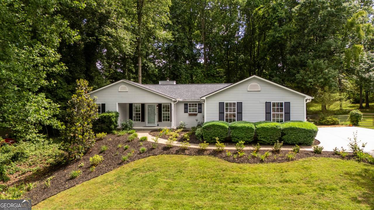 4340 Oak Creek Drive - Photo 1