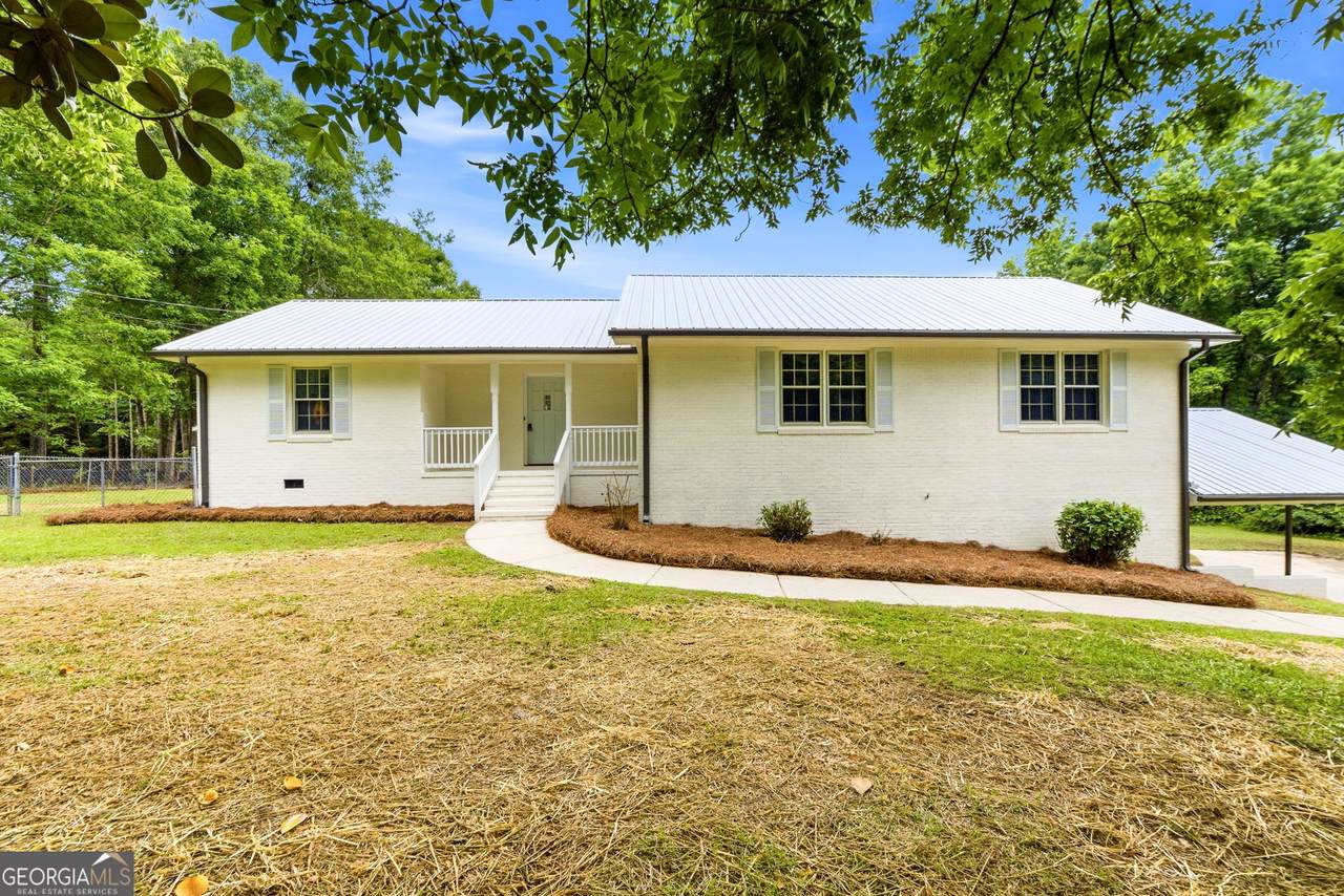 2344 Mcintosh Road - Photo 1