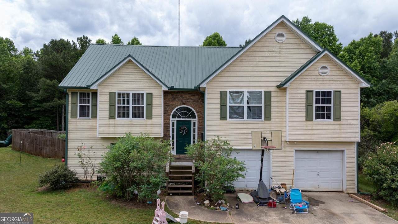 602 Saddle Ridge Drive - Photo 1