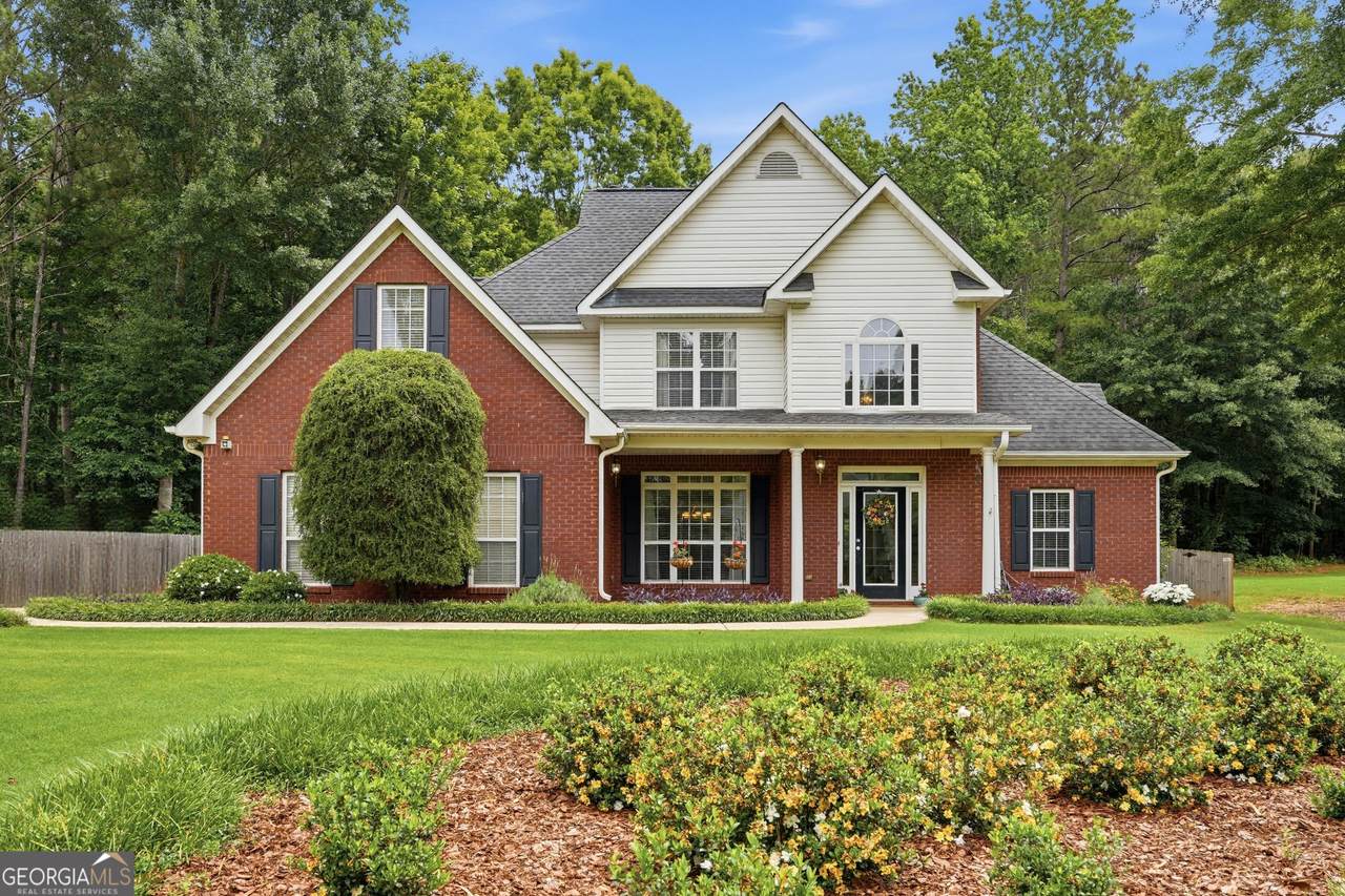 445 Huiet Drive - Photo 1