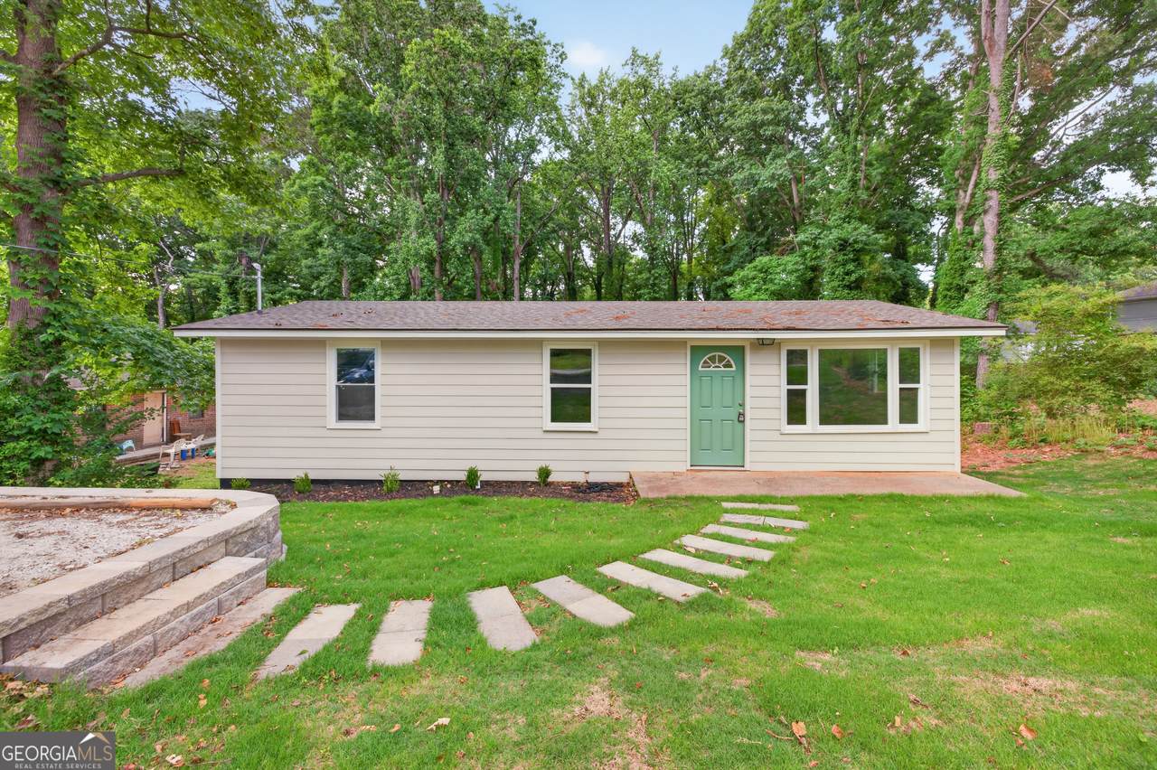 136 Nowell Street - Photo 1