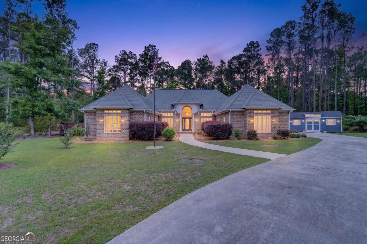 1628 Stanford Drive - Photo 1