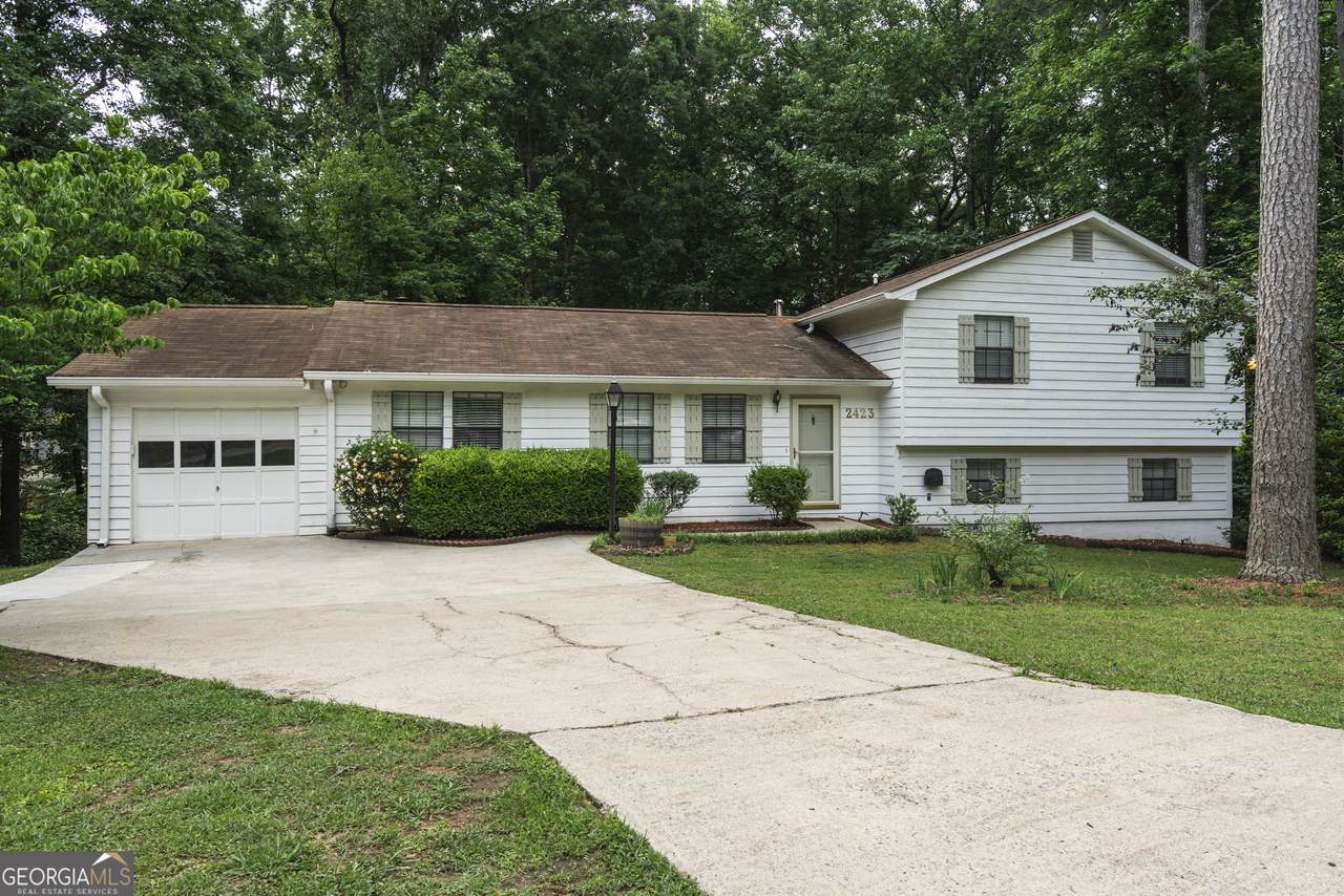 2423 Falcon Court - Photo 1