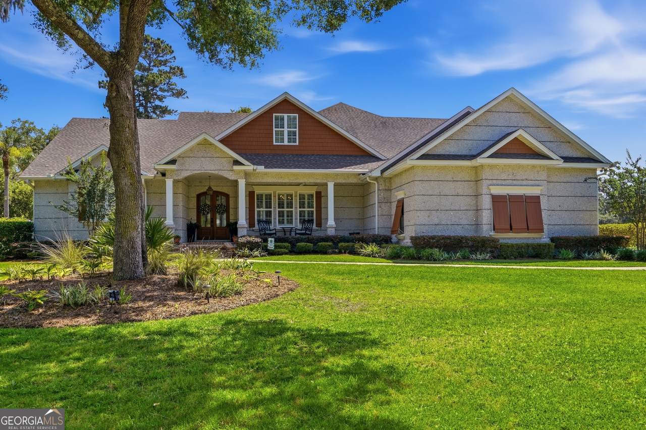 238 Harbor Pointe Drive - Photo 1