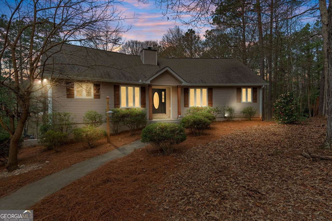 2117 Lakeview Parkway - Photo 1