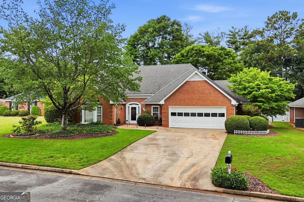 220 Stepping Stone Drive - Photo 1