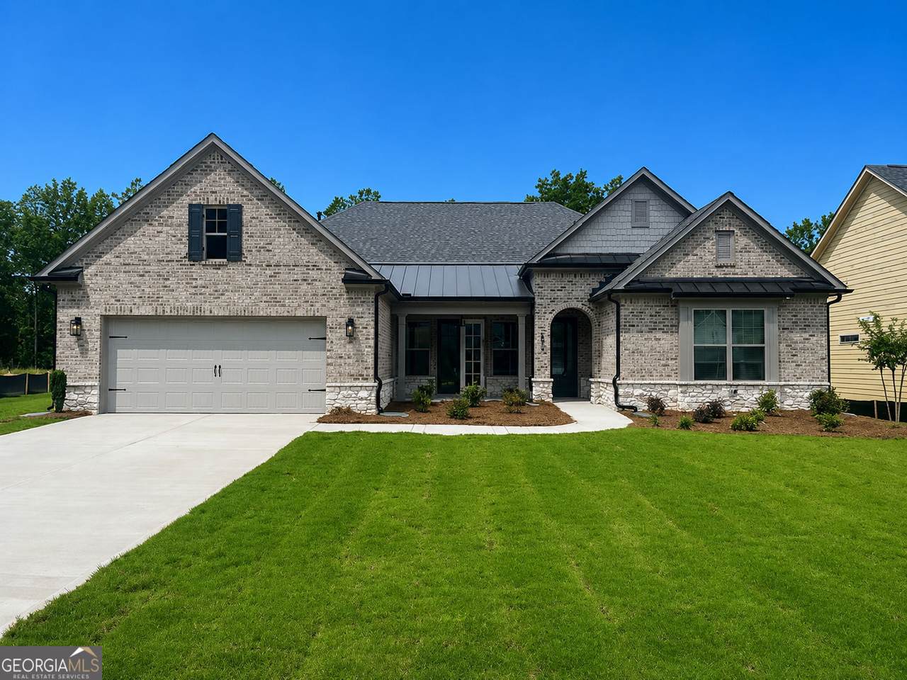 621 Highgrove Circle - Photo 1