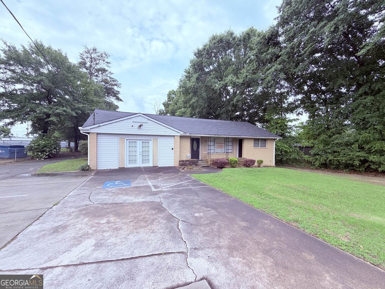 724 King Road - Photo 1
