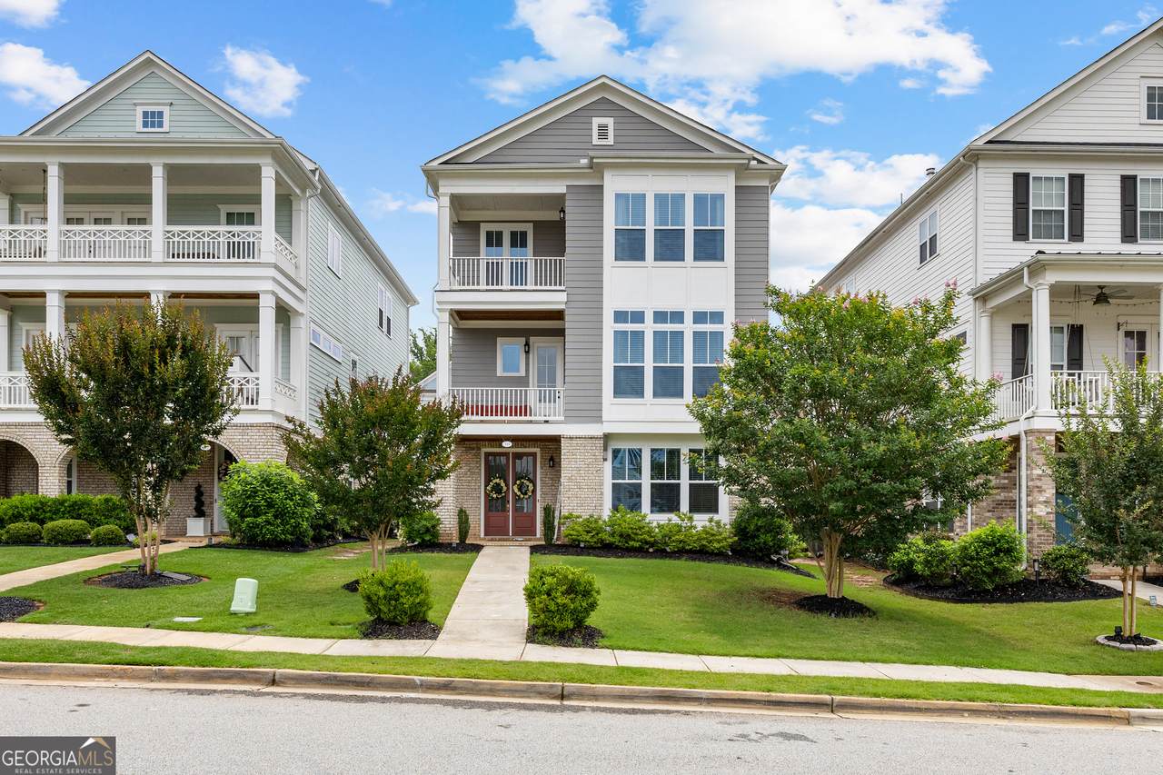 319 Lanesborough Way - Photo 1