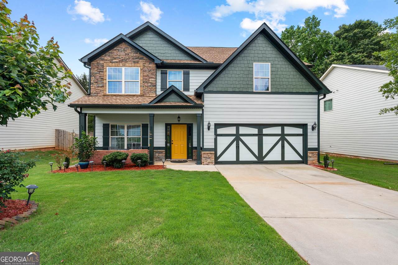 109 Briandwood Drive - Photo 1
