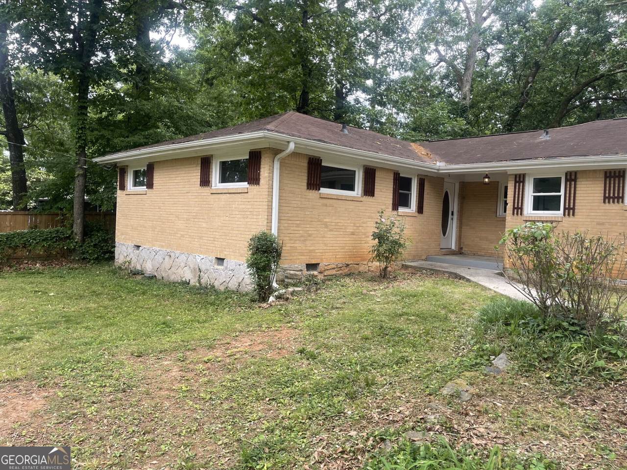 1321 Snapfinger Road - Photo 1