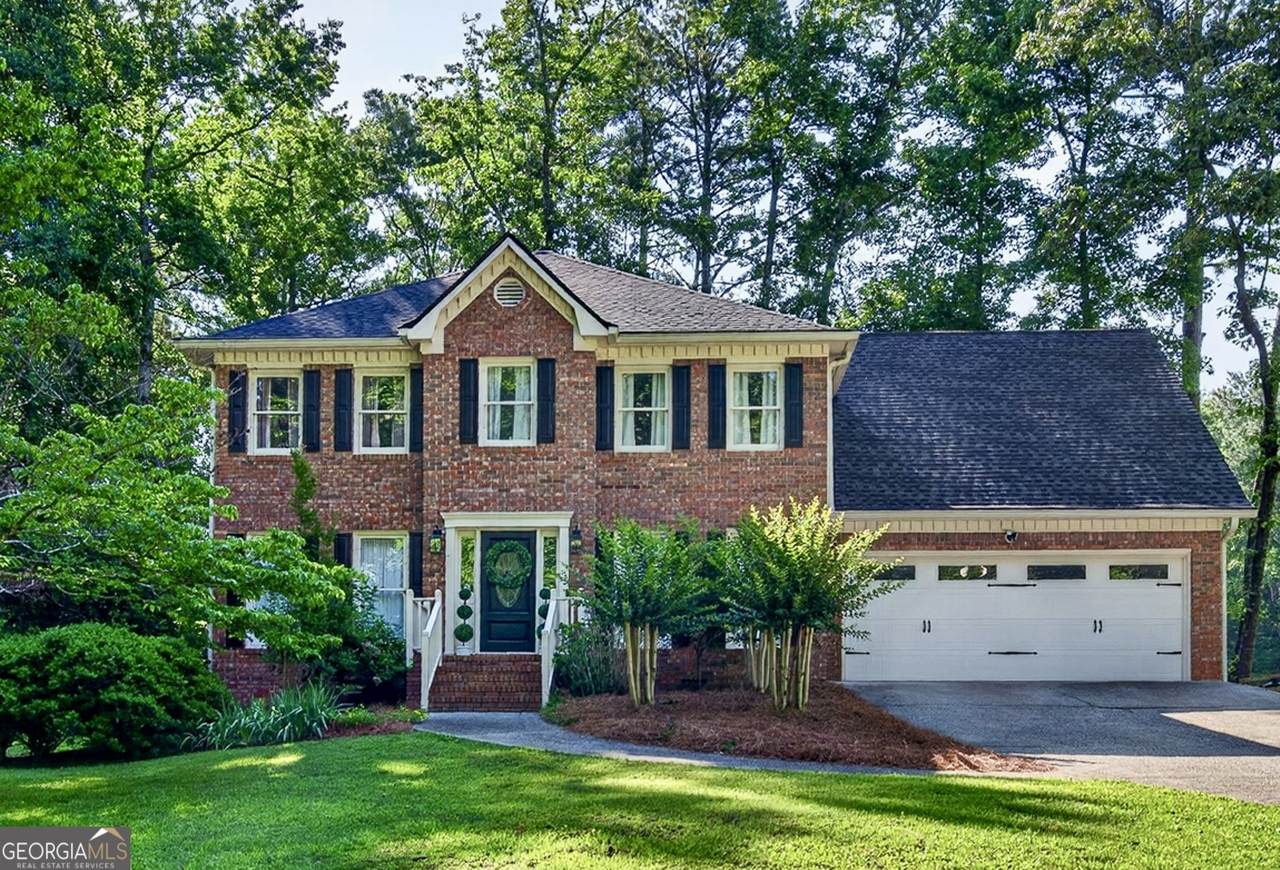 135 Crimson Ridge - Photo 1