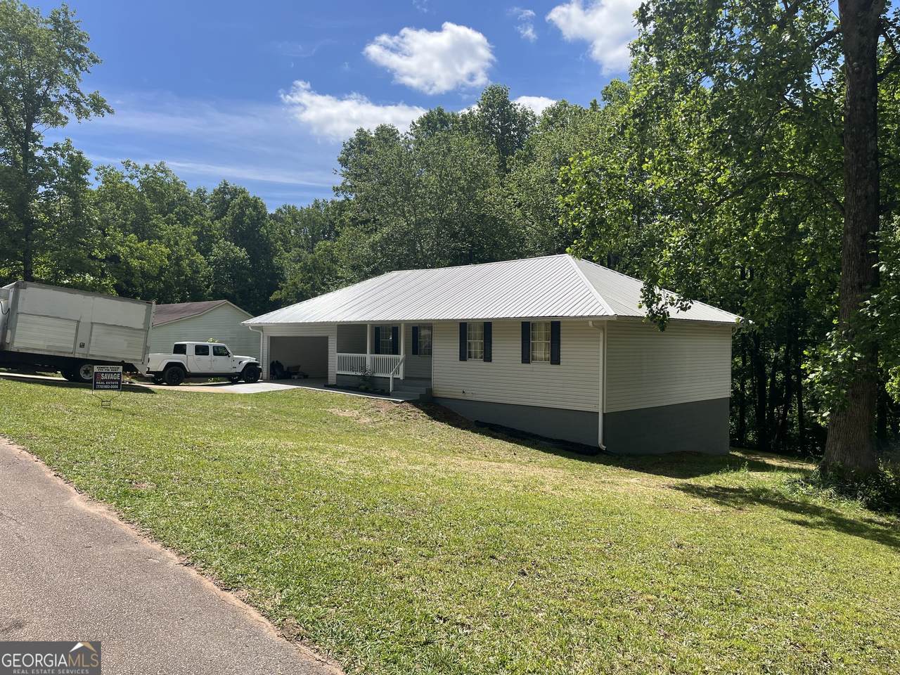 193 Glory Lane - Photo 1