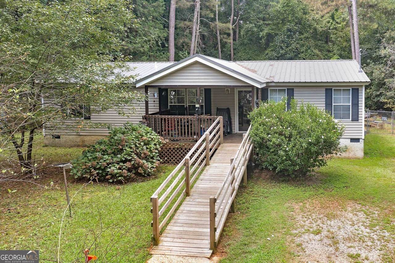 450 Lakeshore Drive - Photo 1