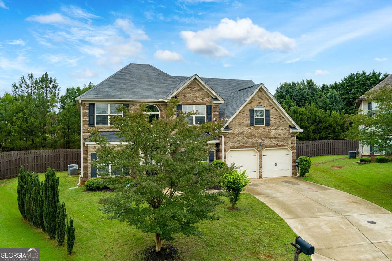 6025 Andrew Way - Photo 1