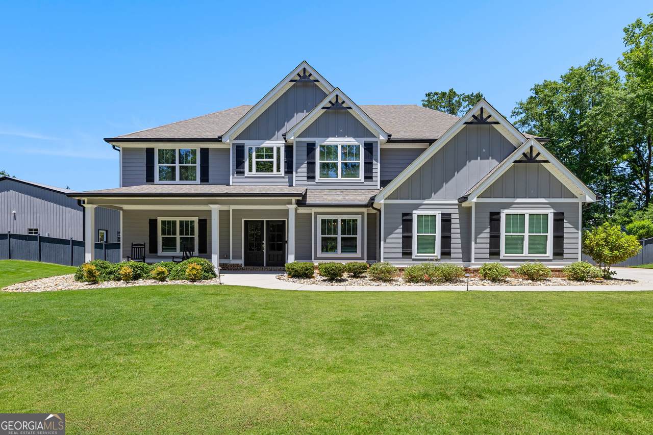 878 Mcintosh Trail - Photo 1