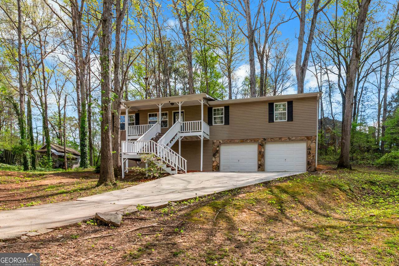 3653 Chestnut Lake Court - Photo 1