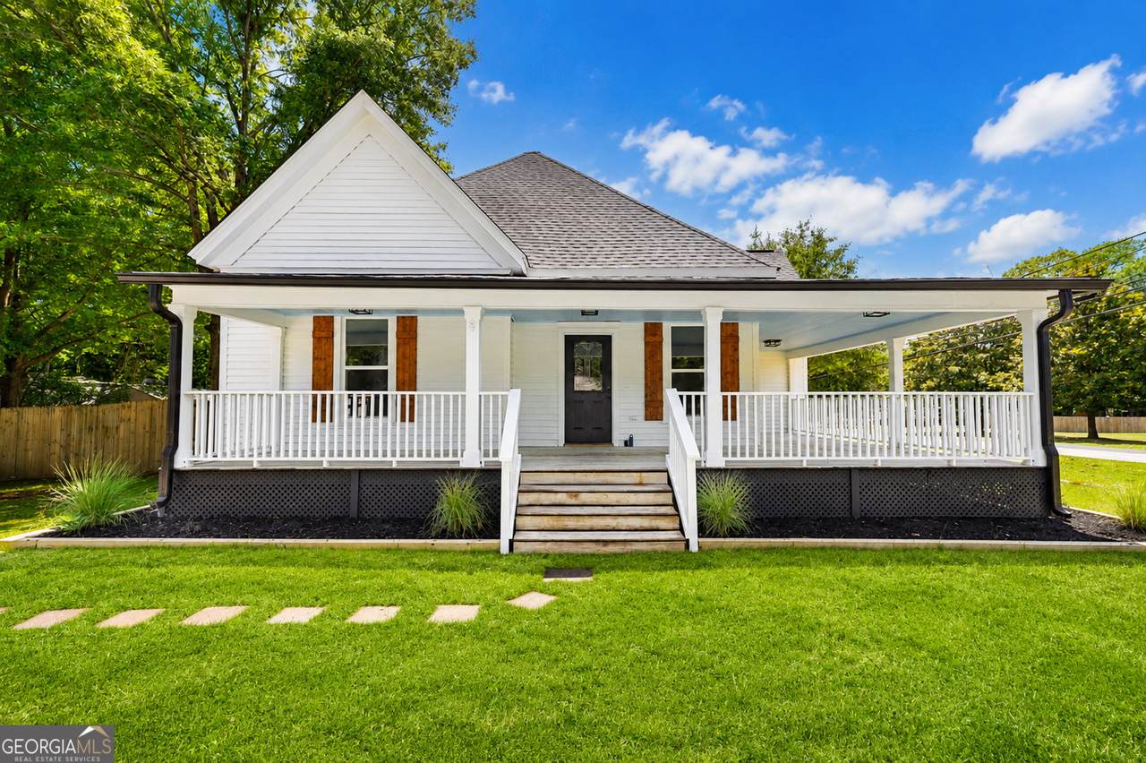 42 Alexander Street - Photo 1