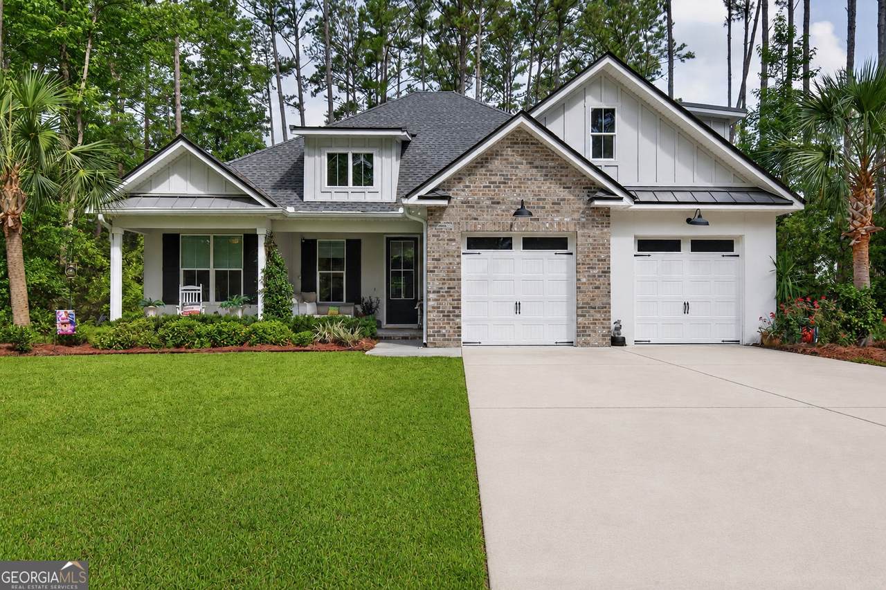 218 Eagle Crest Drive - Photo 1