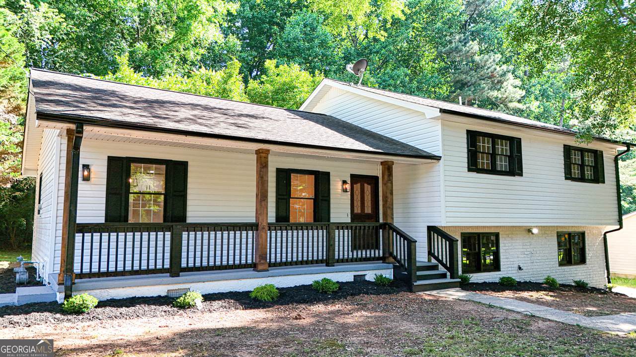 2641 Whitehaven Drive - Photo 1
