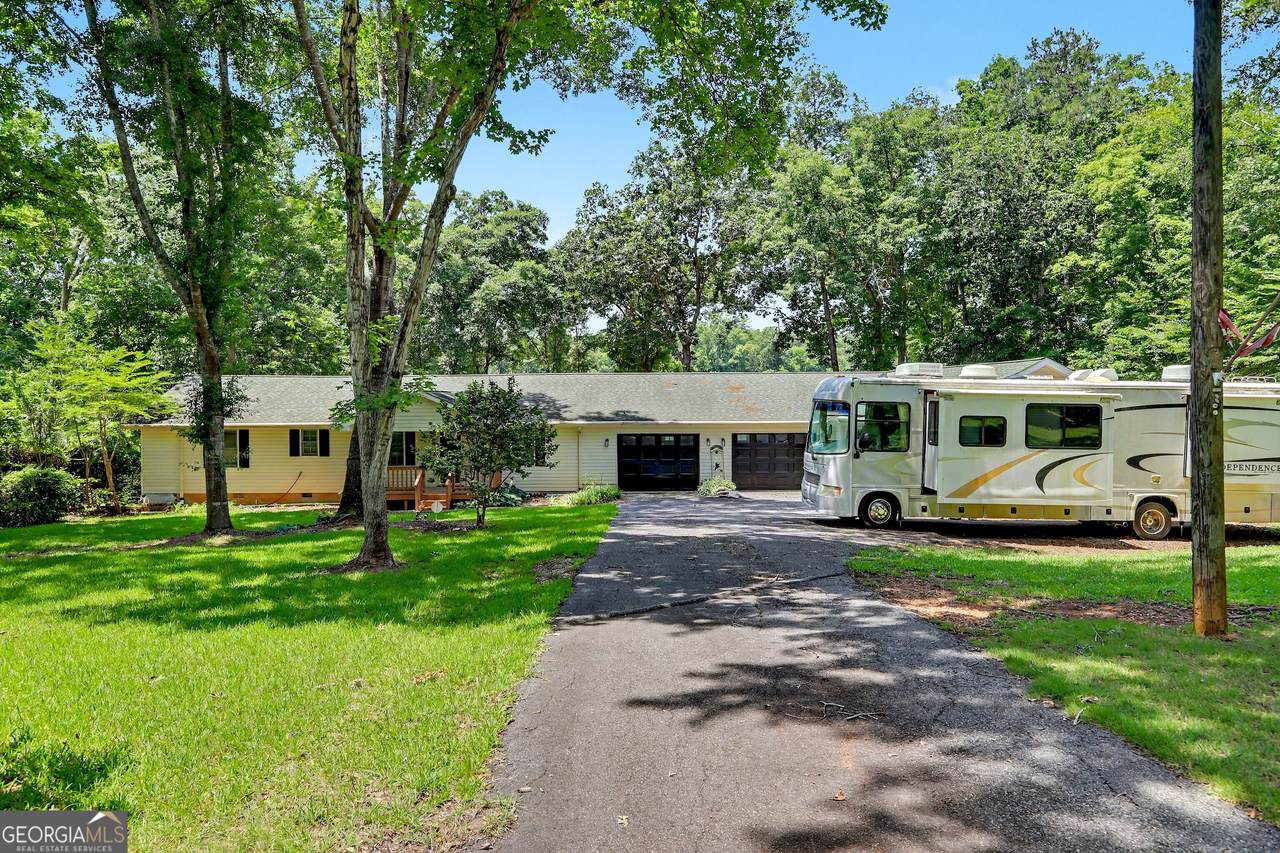 130 Sunset Drive - Photo 1