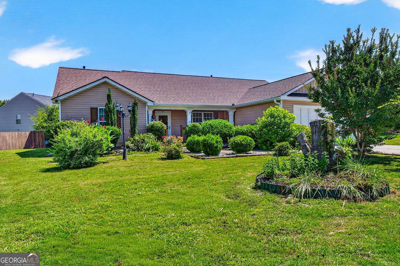 1312 Dianne Way - Photo 1