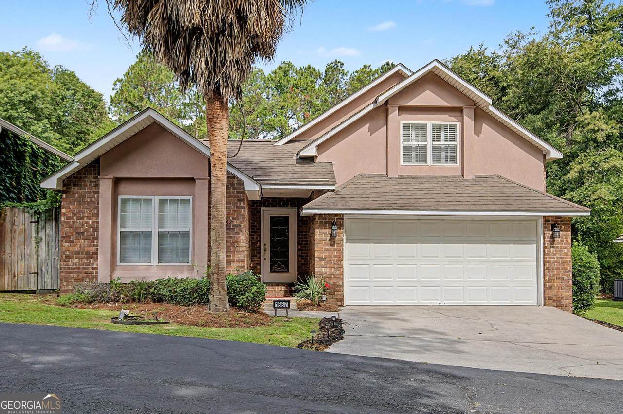 1667 Pondside Drive - Photo 1