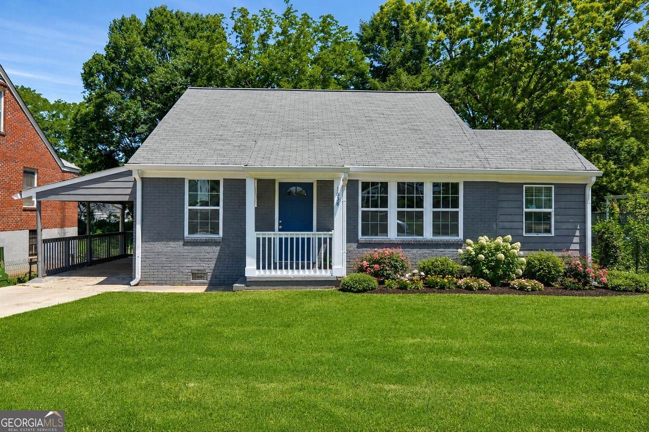 1634 May Avenue - Photo 1