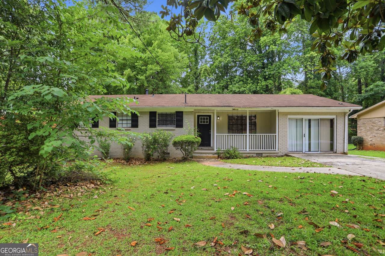 2749 Williamsburg Drive - Photo 1