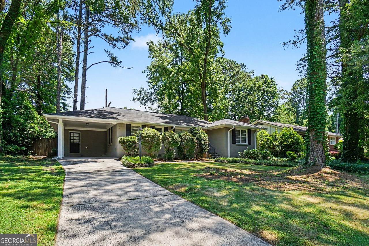 533 Robin Lane - Photo 1