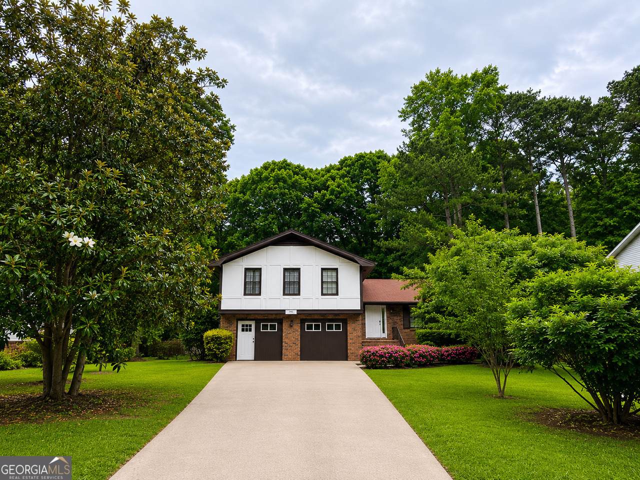 792 Mountainbrooke Circle - Photo 1