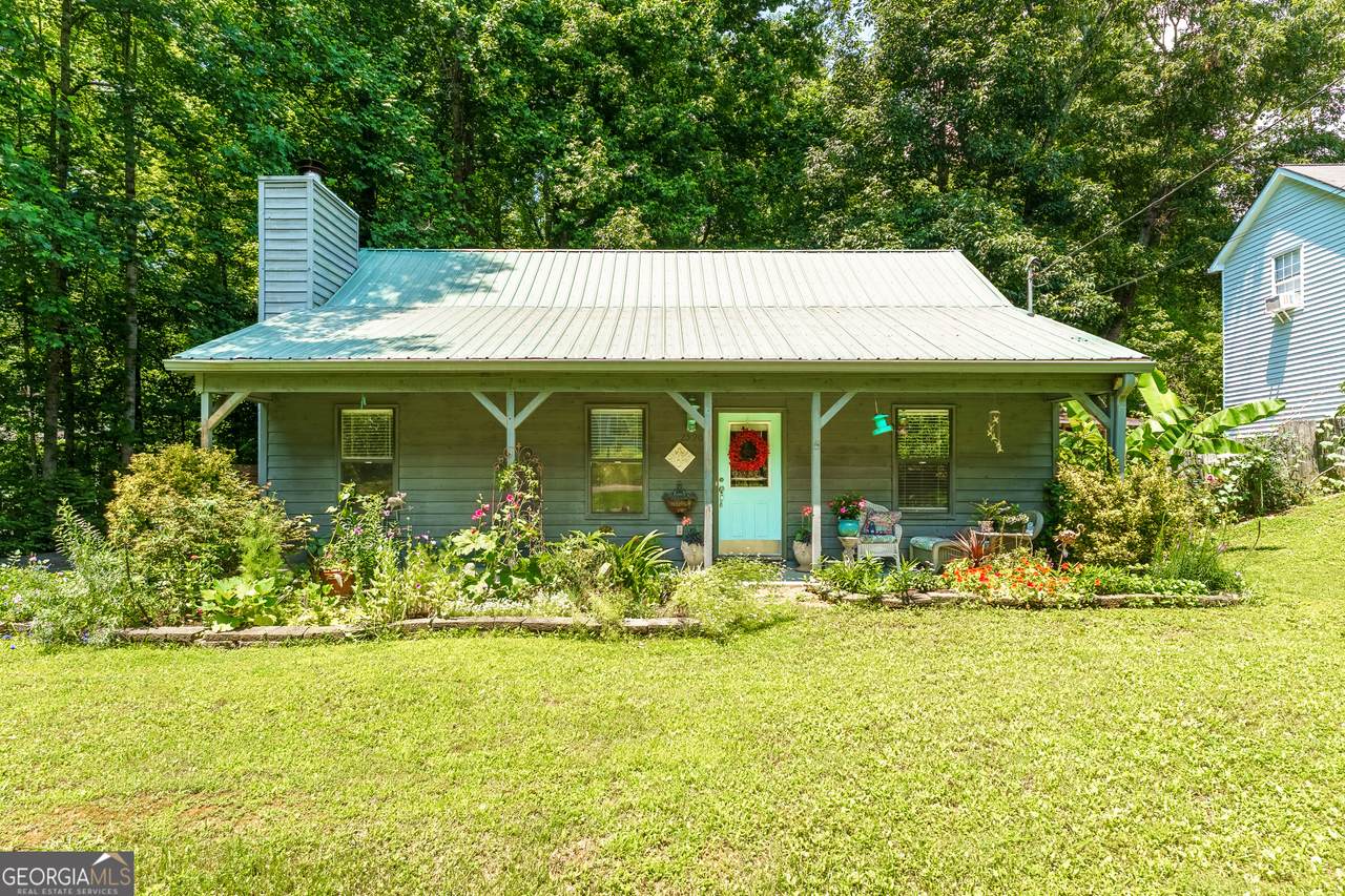 2590 Valient Drive - Photo 1