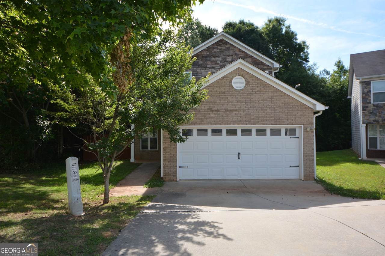 1550 Persimmon Trace - Photo 1