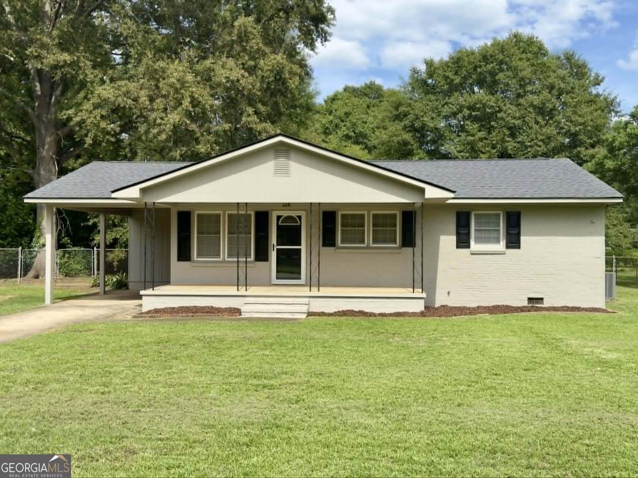 606 Chamlee Drive - Photo 1