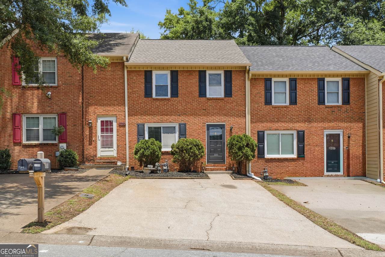 1100 Westfield Trace - Photo 1