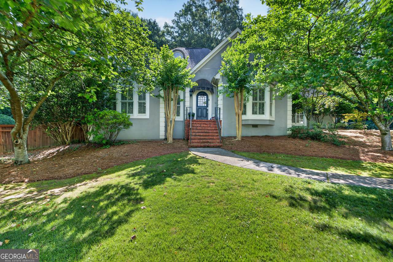 805 Collinwood Road - Photo 1