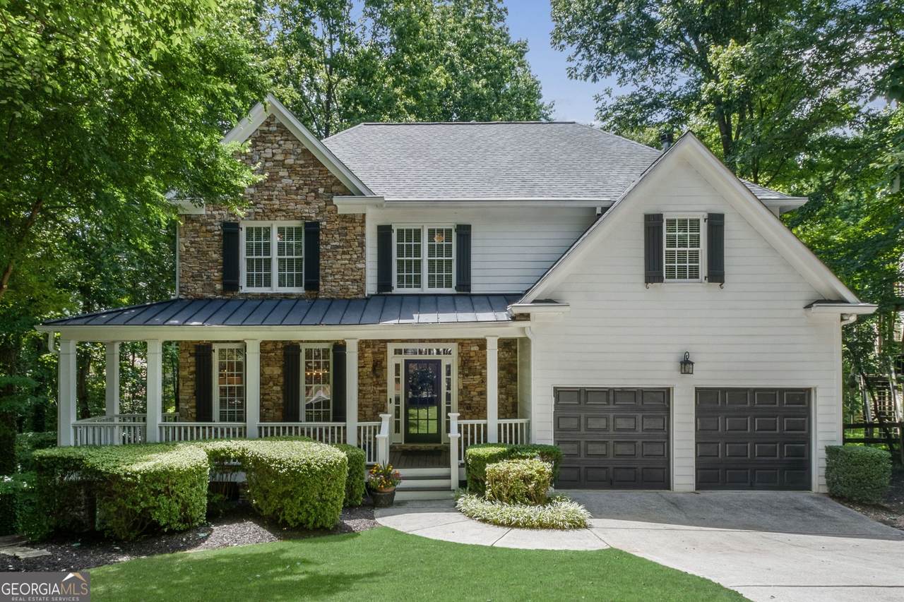 3060 Burlingame Drive - Photo 1