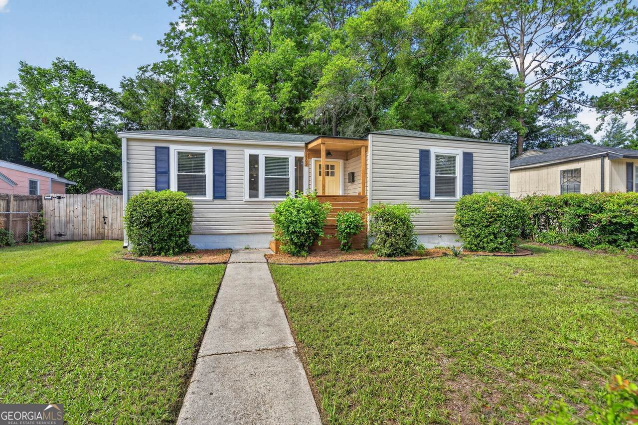 2509 Louisiana Avenue - Photo 1