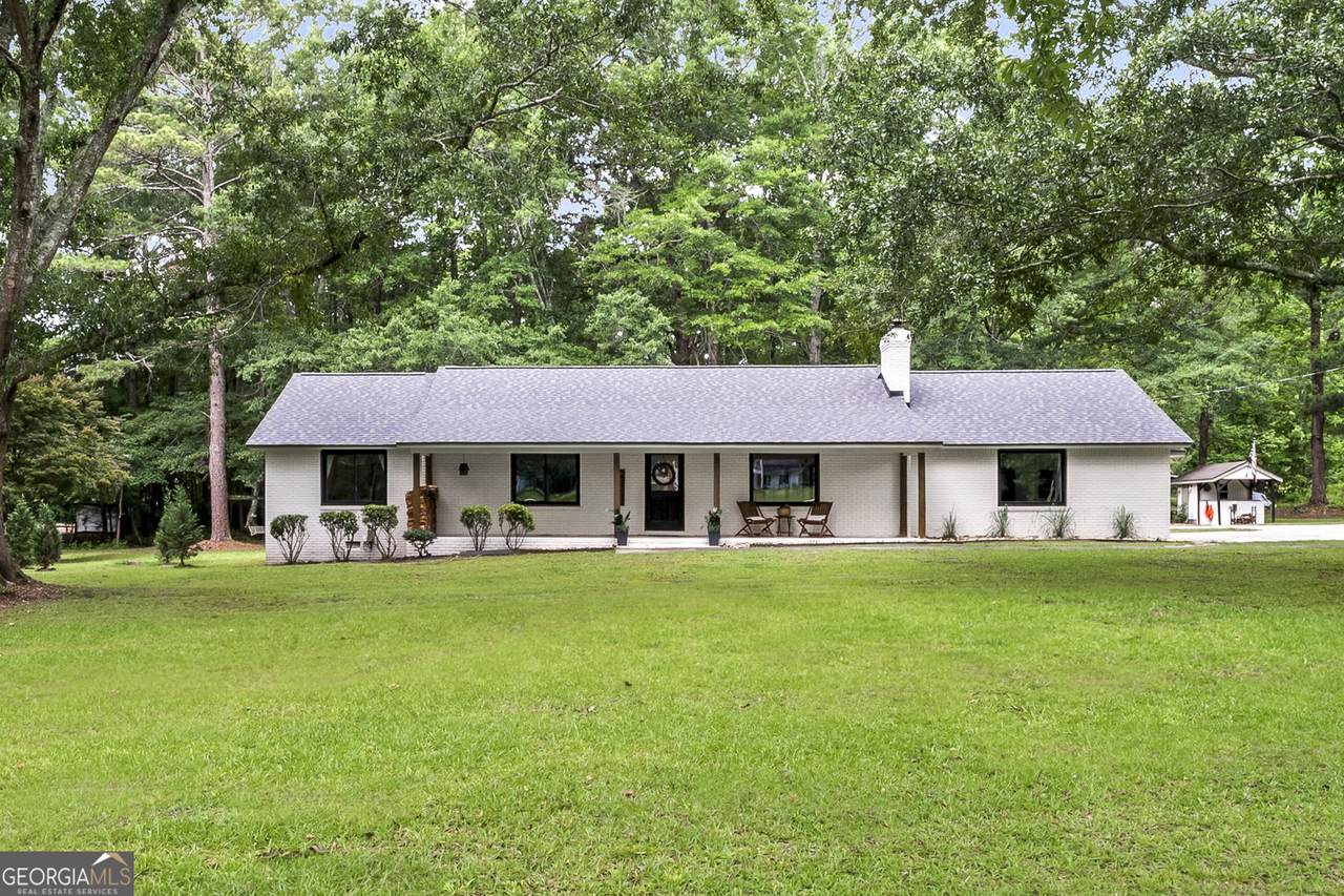 183 Goodwyn Road - Photo 1