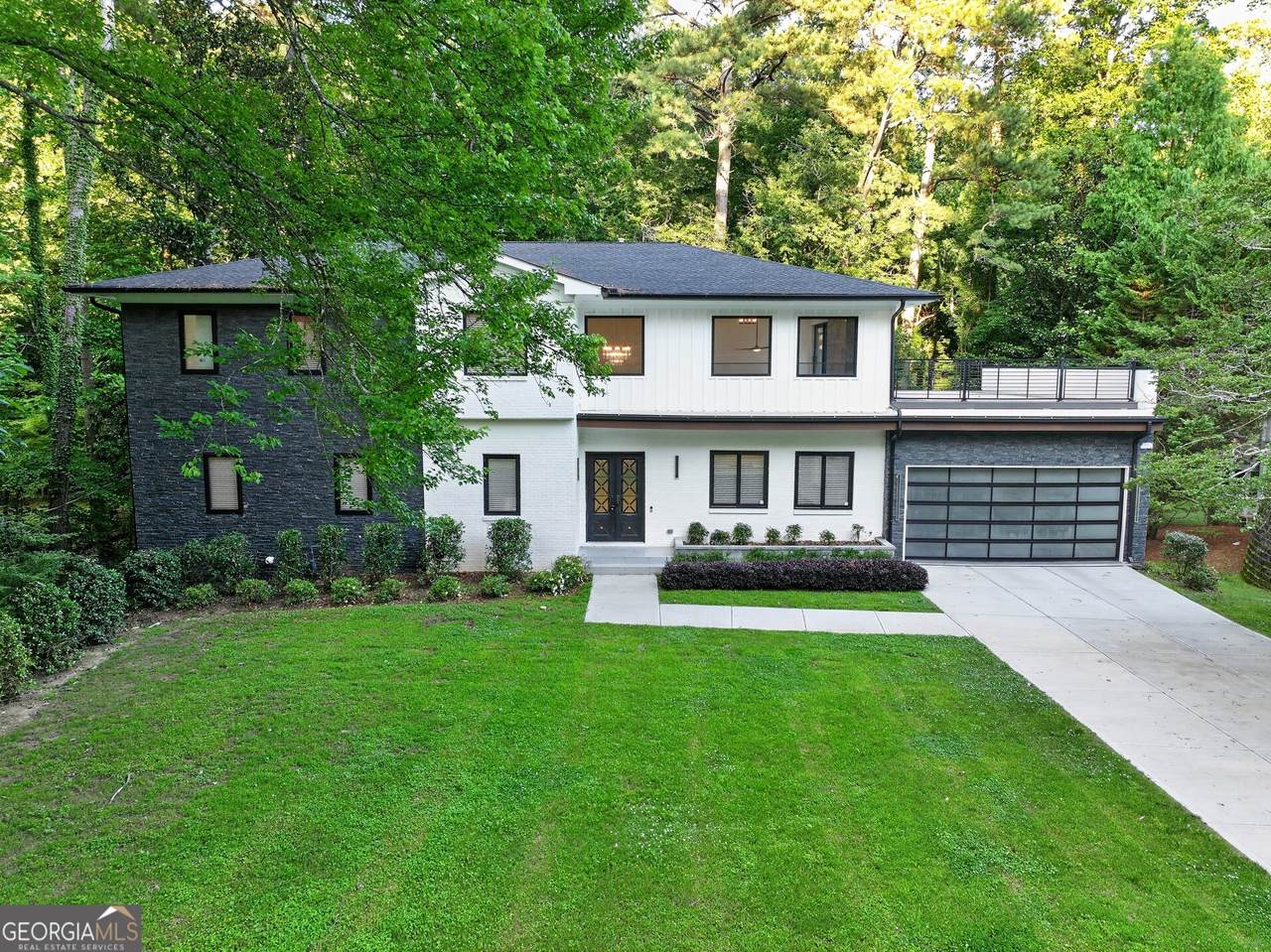 5285 Mount Vernon Parkway - Photo 1