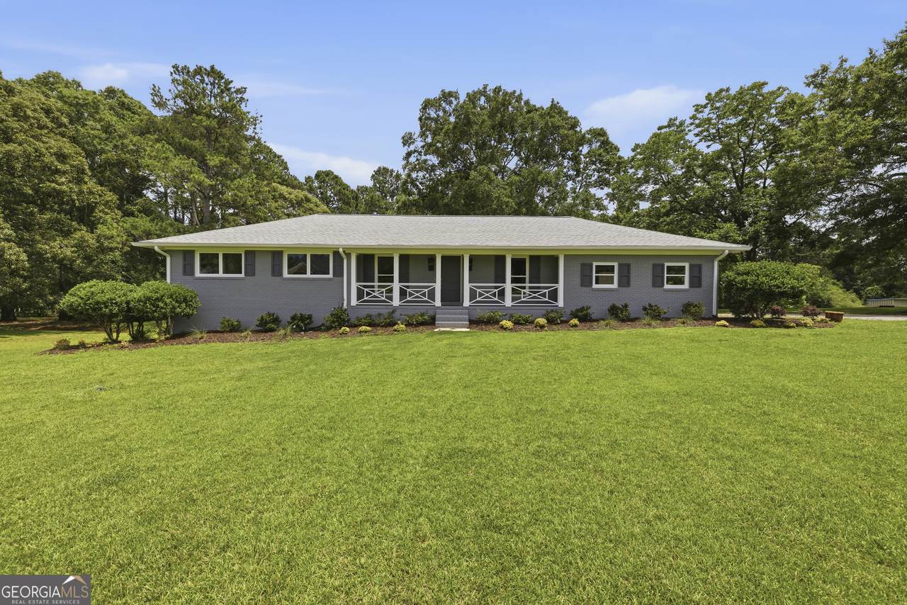 1090 Kenway Drive - Photo 1