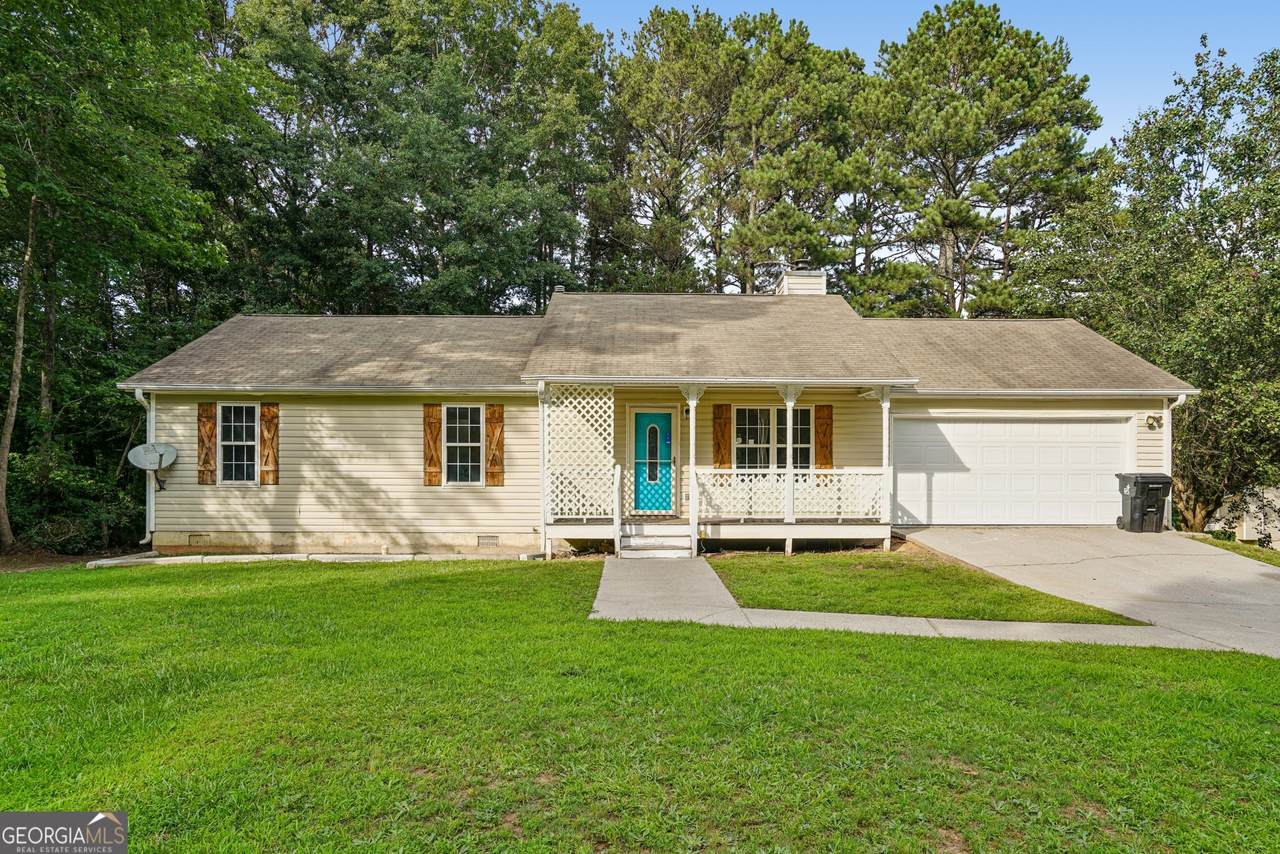 301 Madeline Way - Photo 1