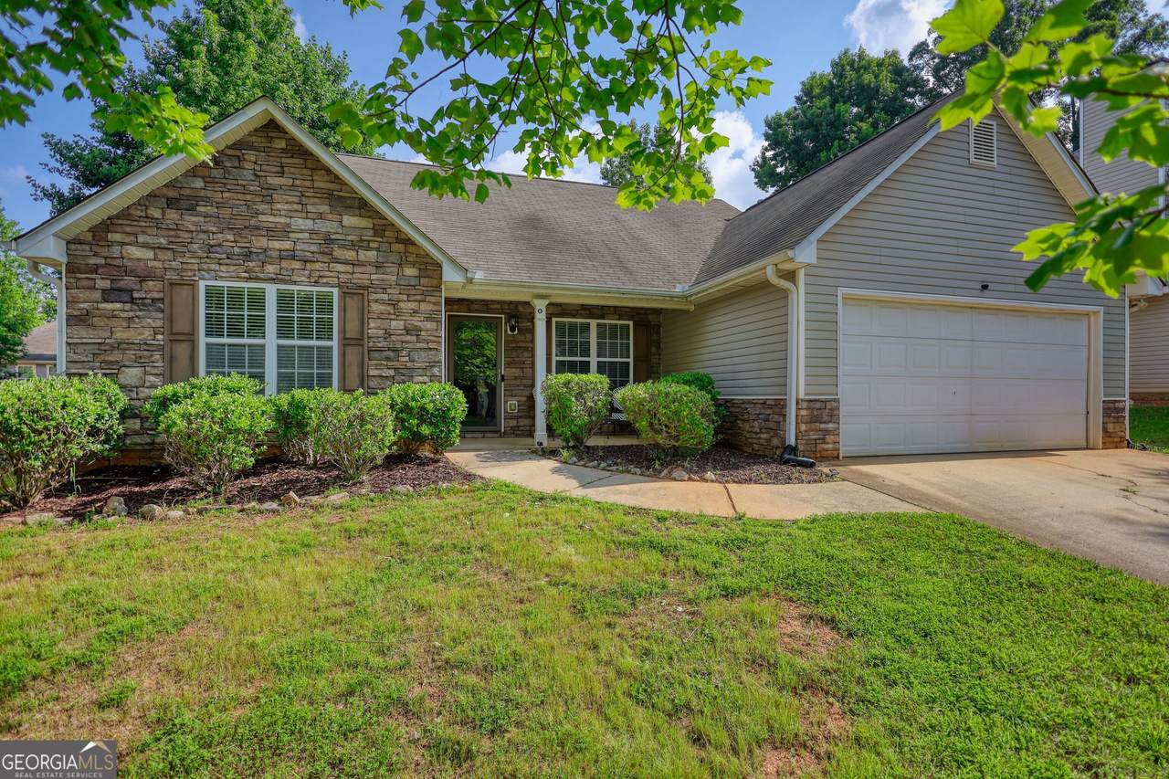 2411 Garnet Avenue - Photo 1