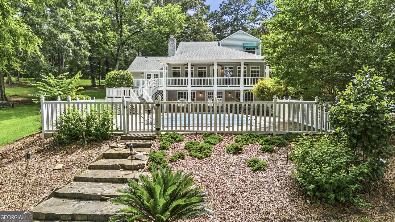 221 Commodore Drive - Photo 1