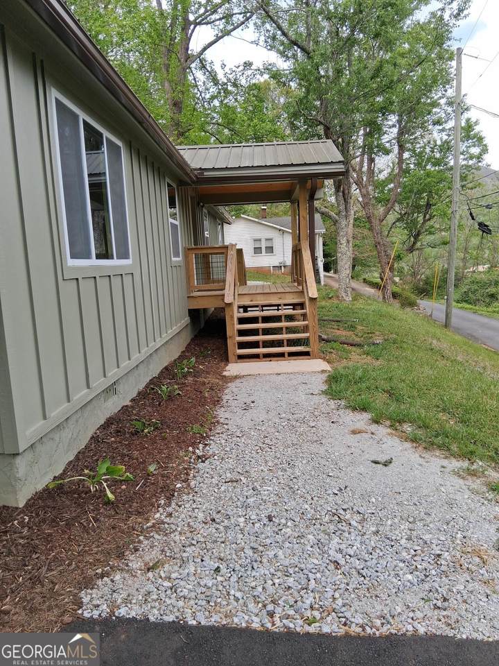 143 Nelson Avenue - Photo 1