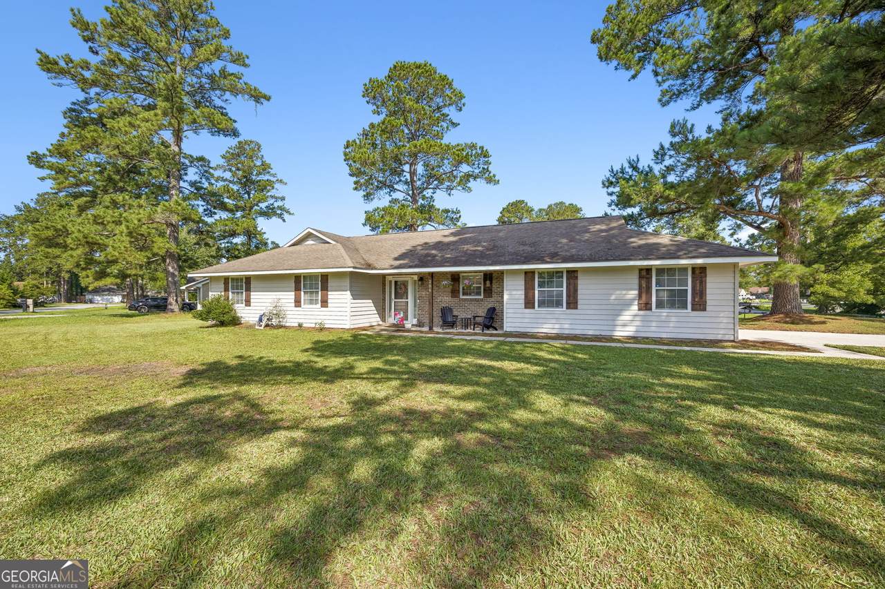 206 Brackenfern Way - Photo 1