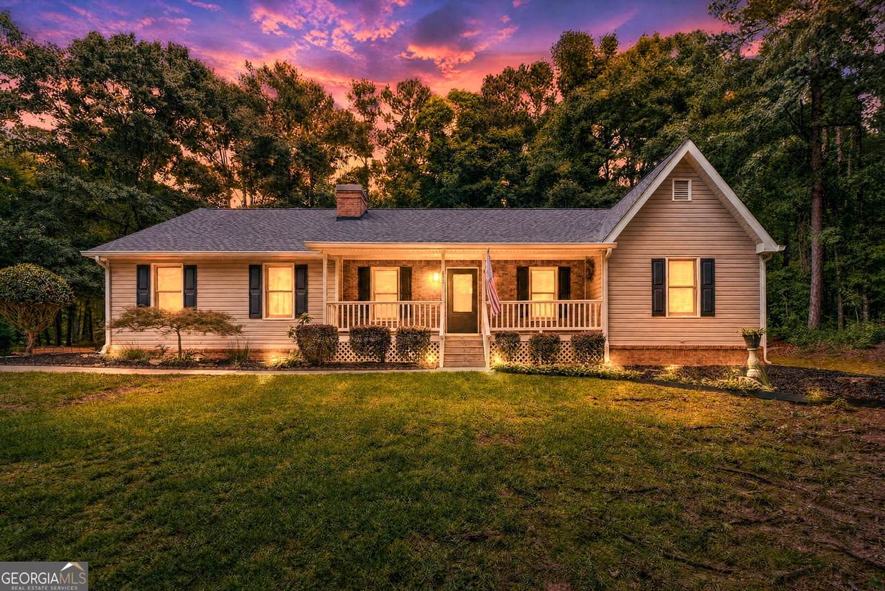 275 Pine Tree Lane - Photo 1